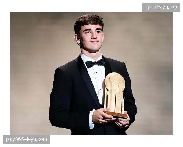 加维助西班牙勇夺奥运金牌，状态回升点燃青少年足球热情