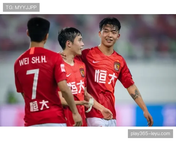 狼堡中场焕发新生，新星崛起助推战术革新助球队状态回暖