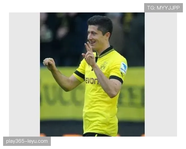 莱万多夫斯基德甲赛季最佳